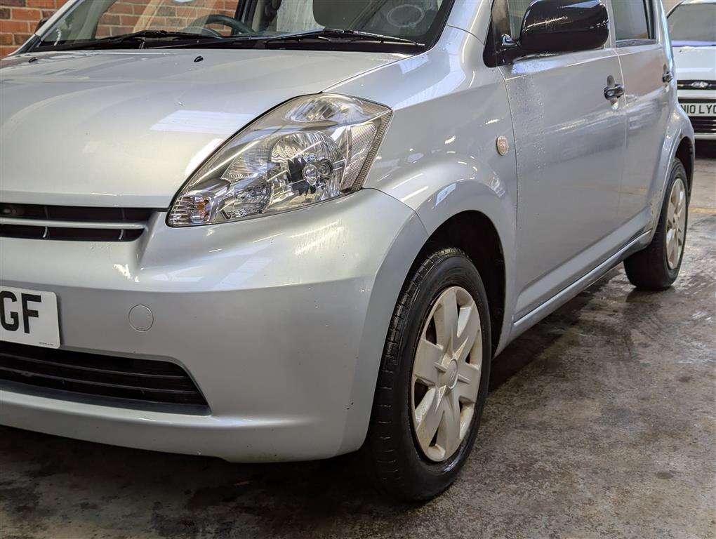 <p>2007 DAIHATSU SIRION S</p>