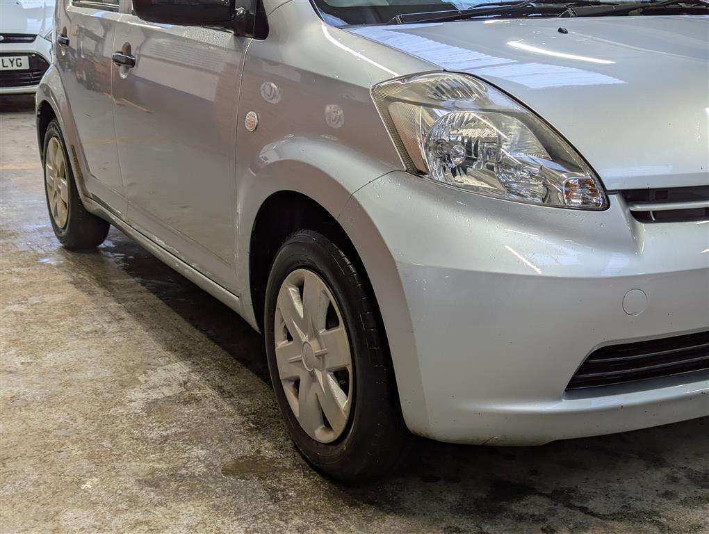 <p>2007 DAIHATSU SIRION S</p>