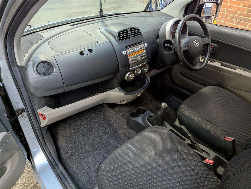 <p>2007 DAIHATSU SIRION S</p>