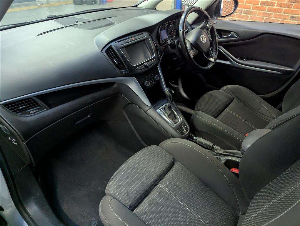 <p>2018 VAUXHALL ZAFIRA TOURER SRI TURBO AUTO</p>