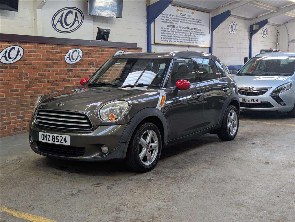 <p>2010 MINI COUNTRYMAN COOPER</p>