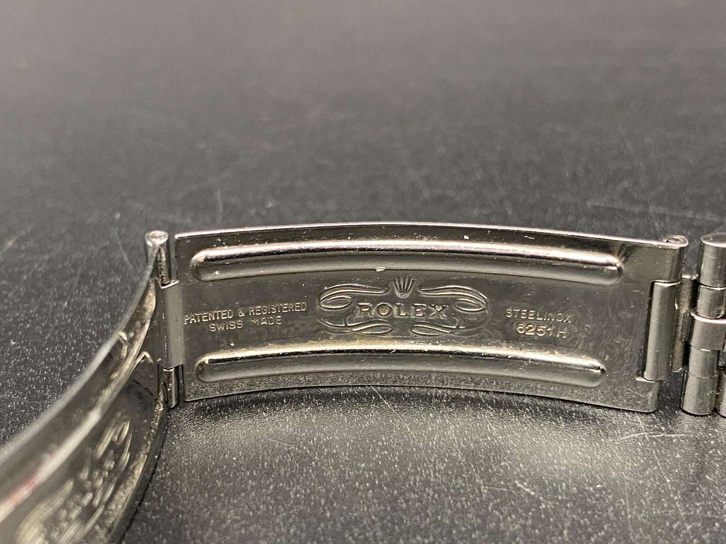 <p>ROLEX, &nbsp;DATEJUST, STAINLESS STEEL WRISTWATCH, REF 1601, SERIAL No 2344298</p>