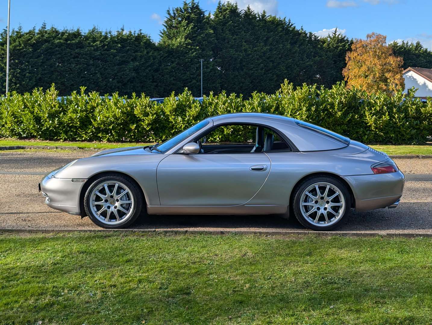 <p>2001 PORSCHE (996) 911 3.4 C4 TIPTRONIC S</p>