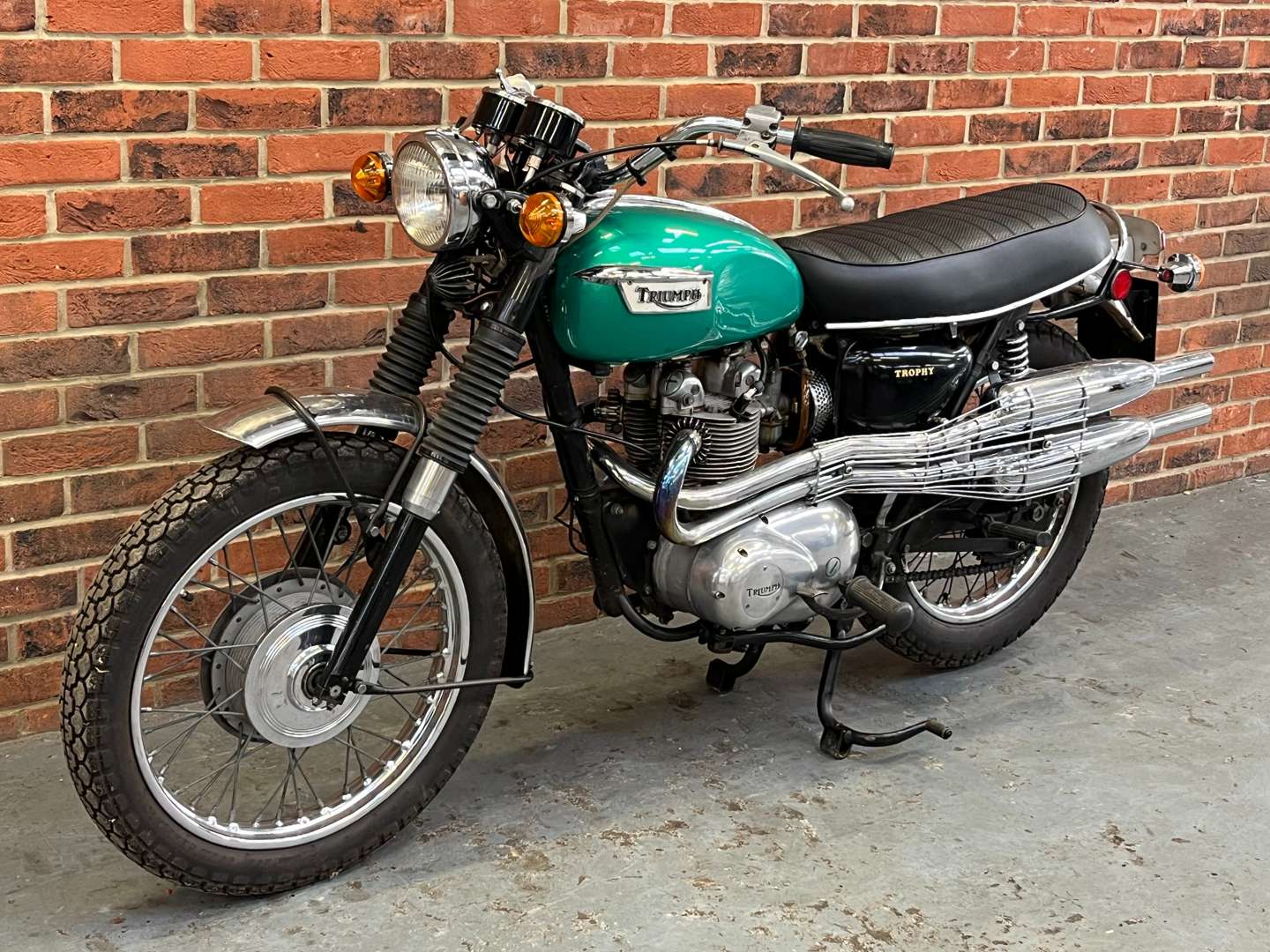 <p>1971 TRIUMPH T100 COMPETITION</p>