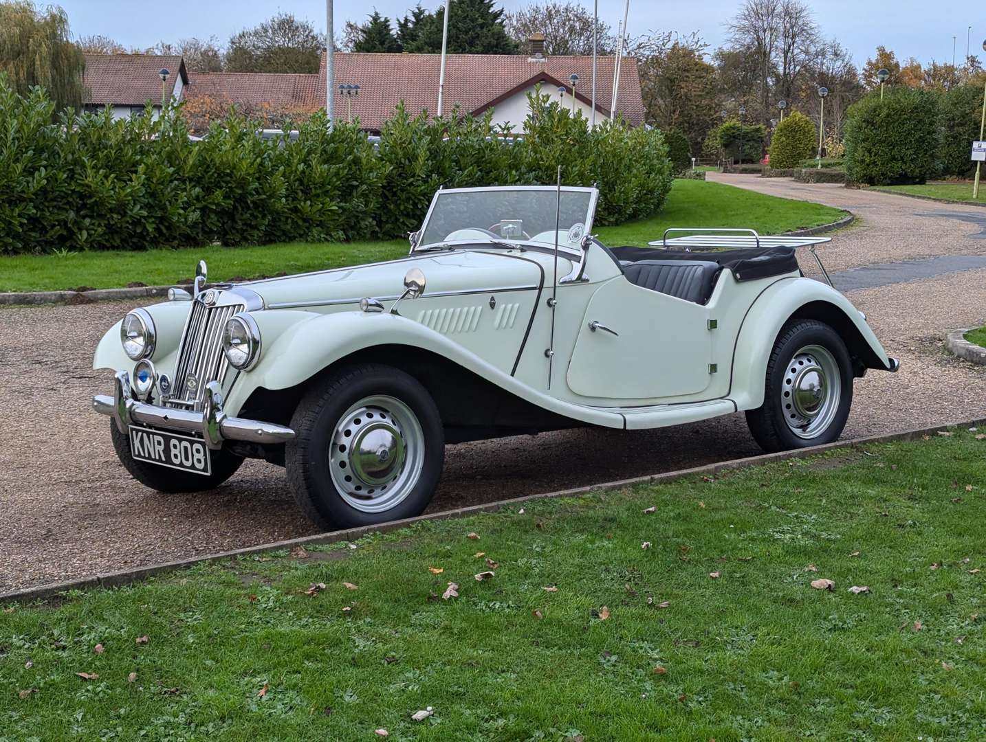 <p>1954 MG TF</p>