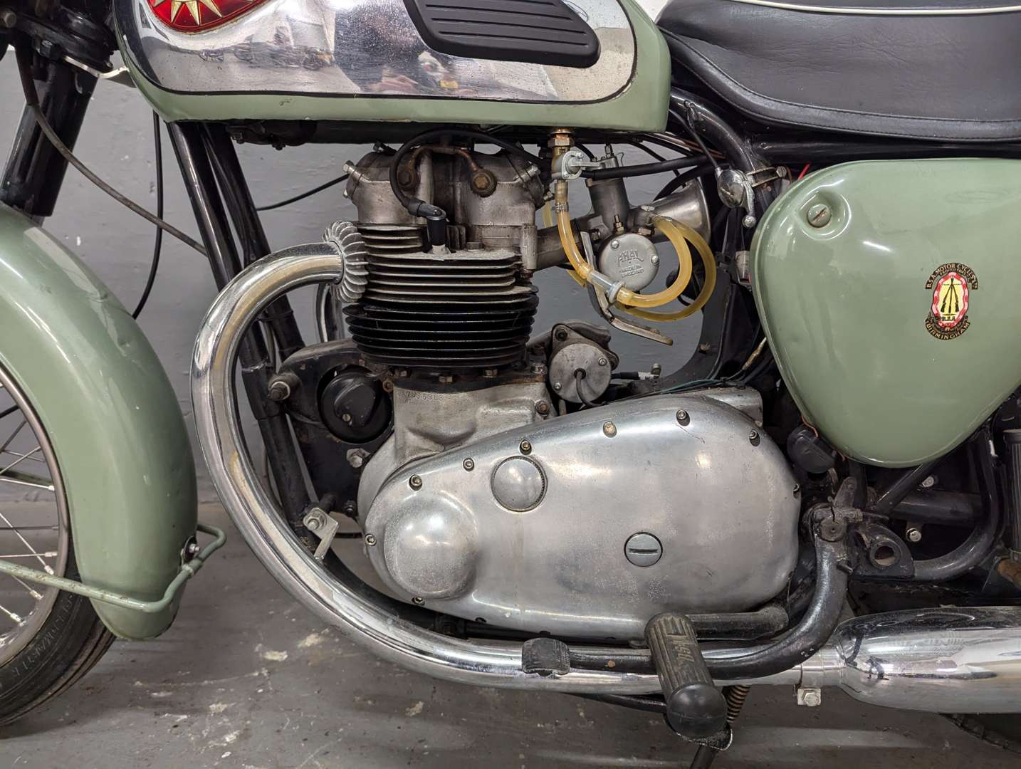 <p>1960 BSA SHOOTING STAR 500CC</p>