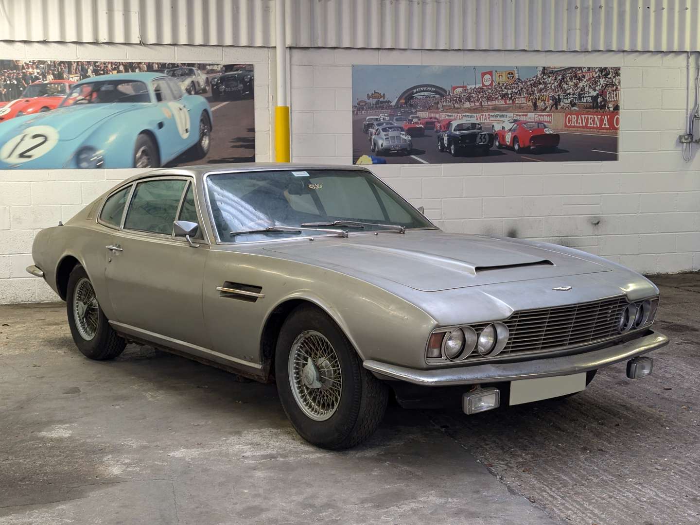 <p>1970 ASTON MARTIN DBS 6</p>