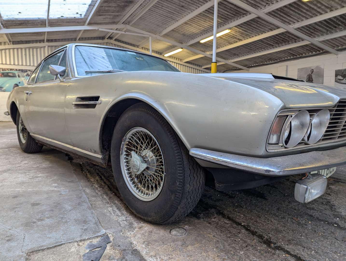 <p>1970 ASTON MARTIN DBS 6</p>