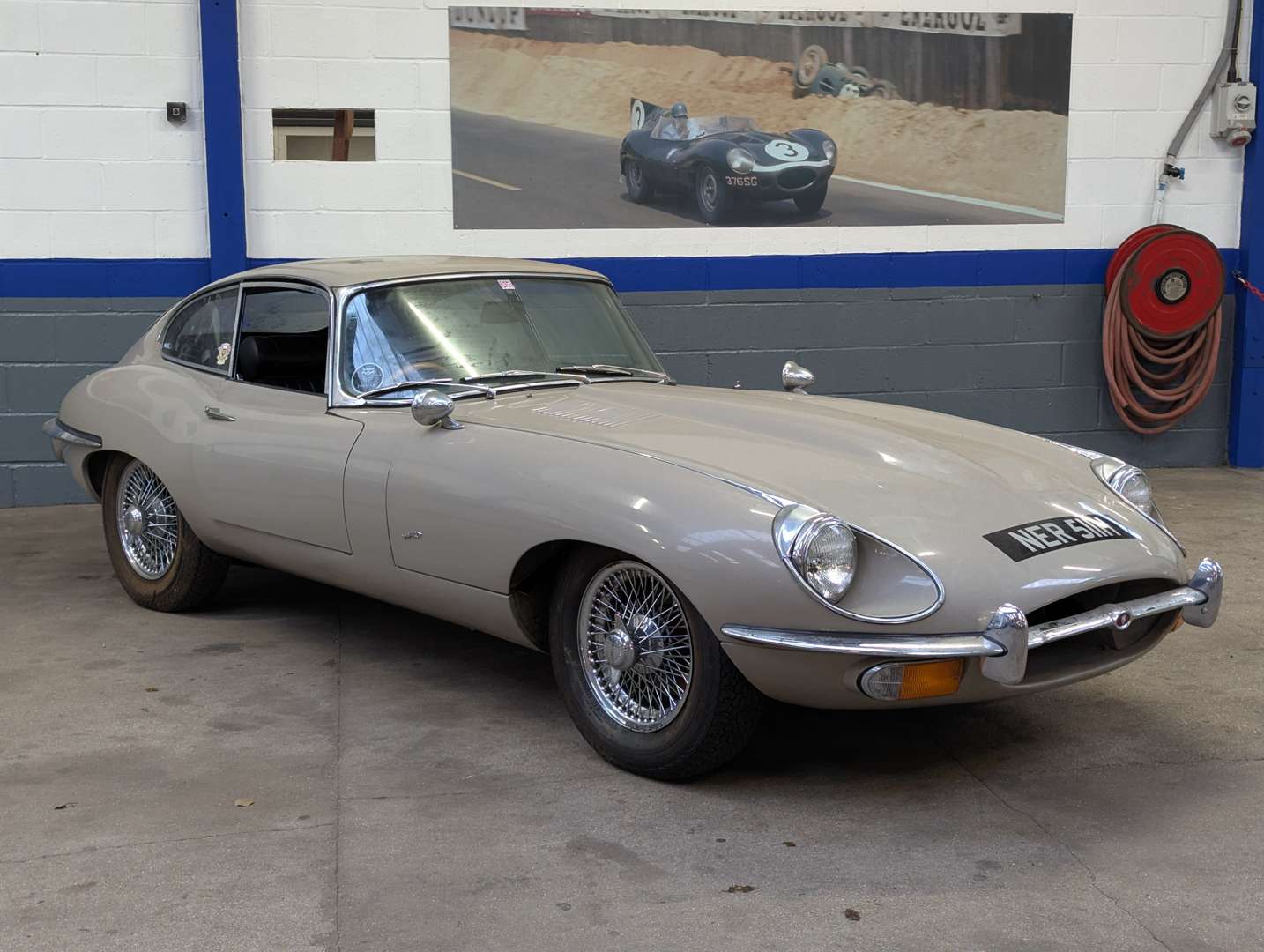 <p>1970 JAGUAR E-TYPE 4.2 FHC SERIES II</p>