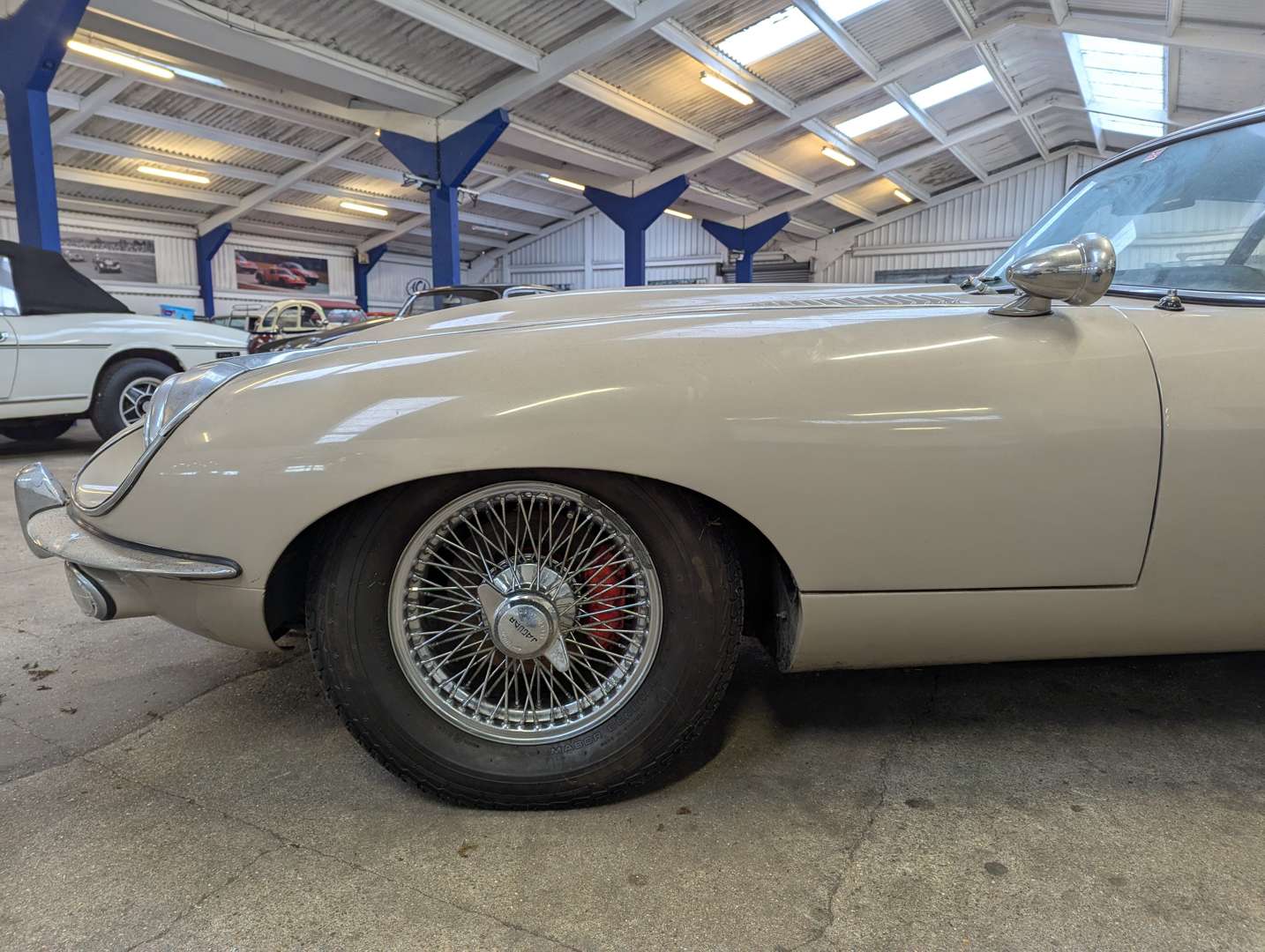 <p>1970 JAGUAR E-TYPE 4.2 FHC SERIES II</p>