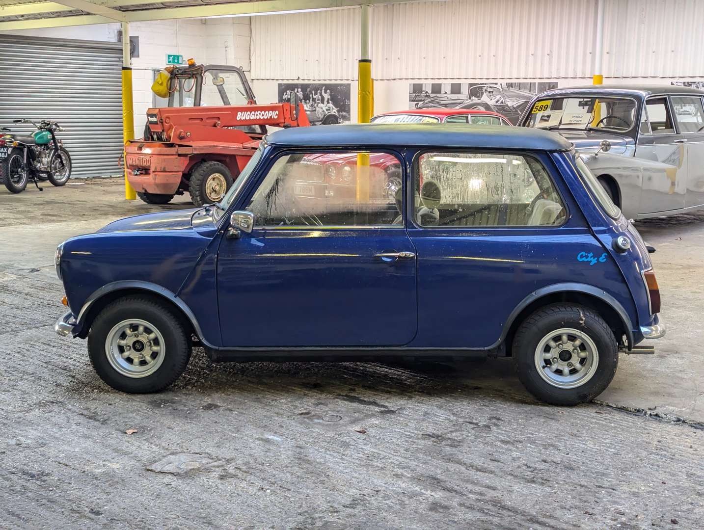 <p>1983 AUSTIN MINI 1000 CITY E</p>