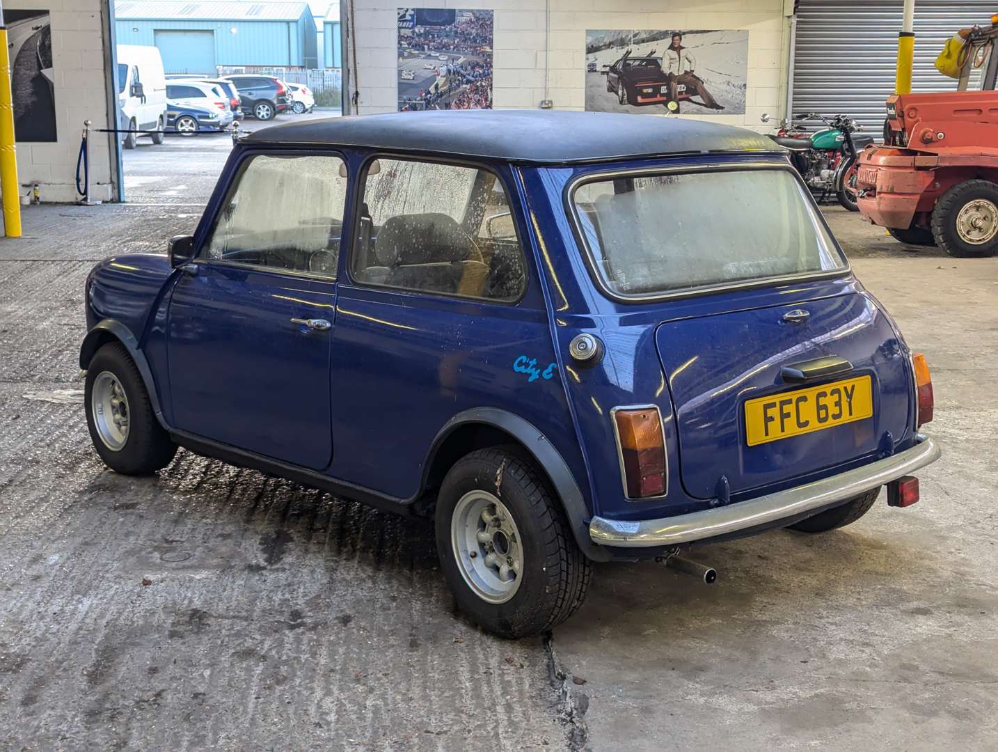 <p>1983 AUSTIN MINI 1000 CITY E</p>