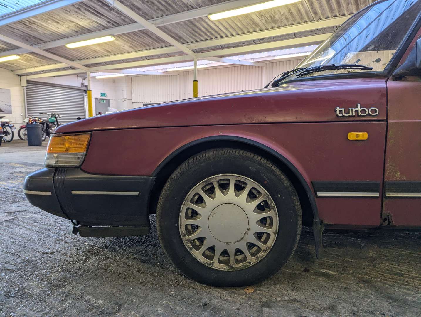 <p>1987 SAAB 900 TURBO</p>