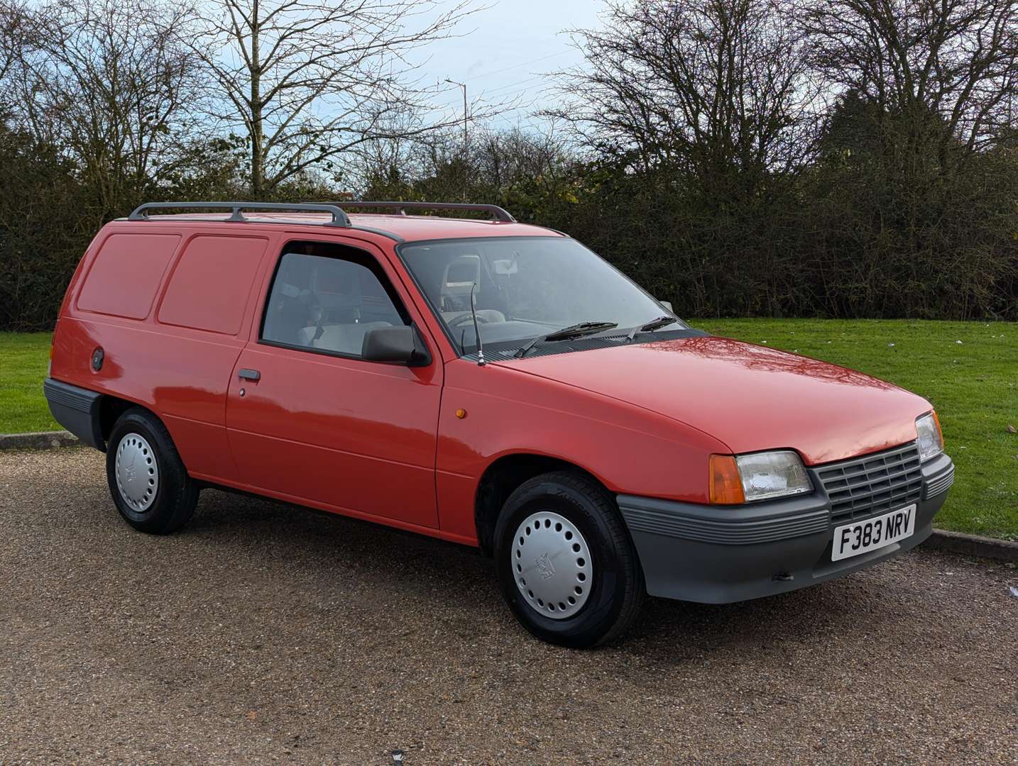 <p>1988 BEDFORD ASTRA VAN ONE OWNER</p>