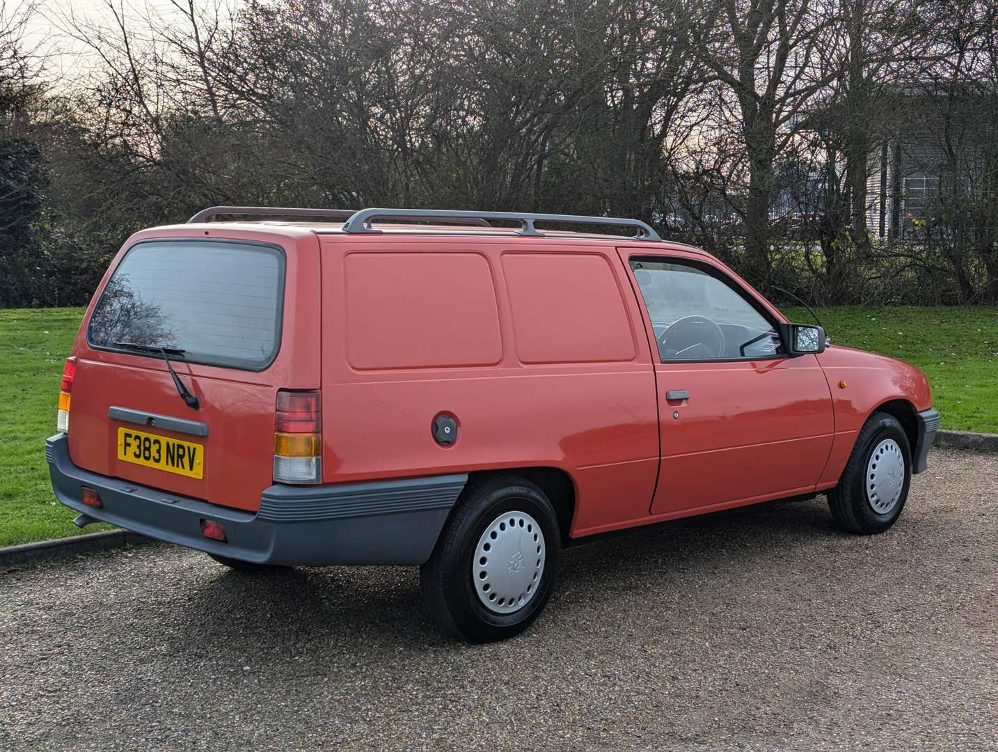 <p>1988 BEDFORD ASTRA VAN ONE OWNER</p>