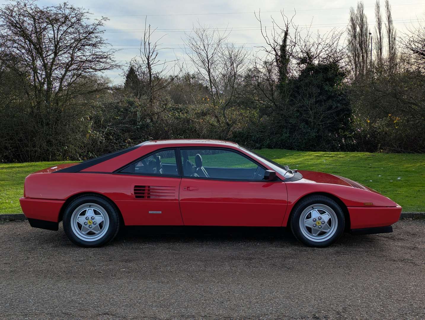 <p>1995 FERRARI MONDIAL LHD</p>