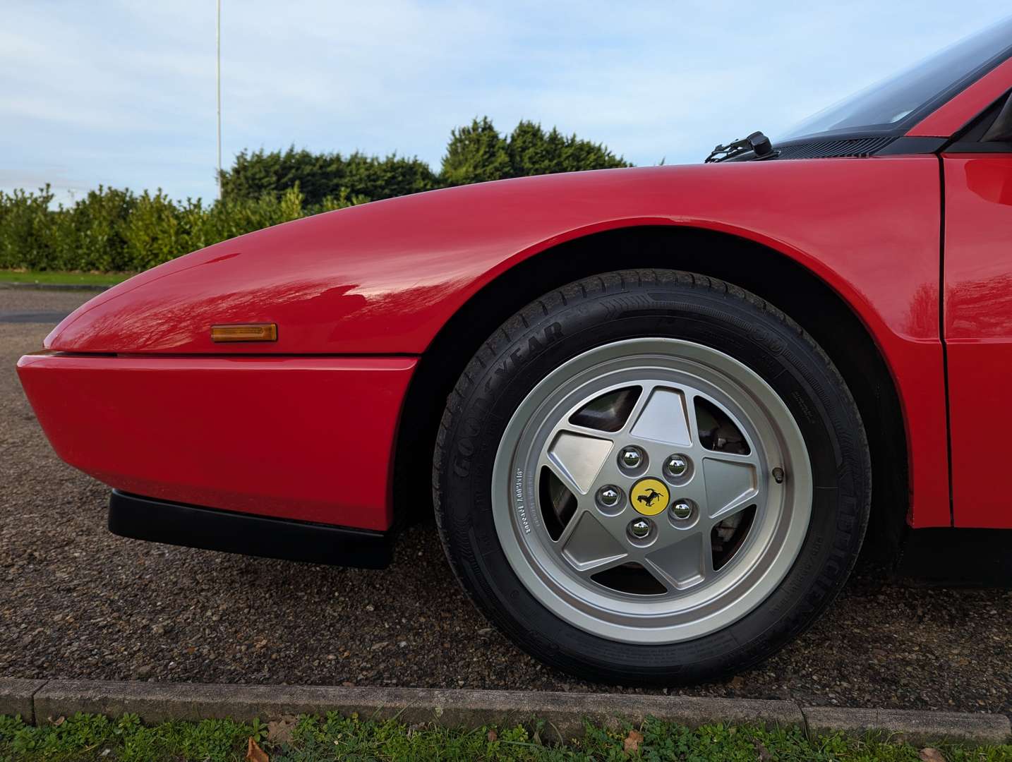 <p>1995 FERRARI MONDIAL LHD</p>