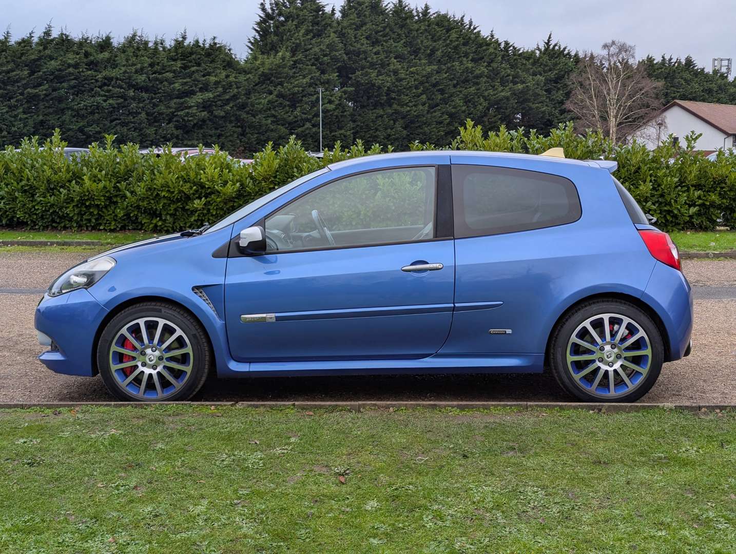 <p>2010 RENAULT CLIO GORDINI</p>