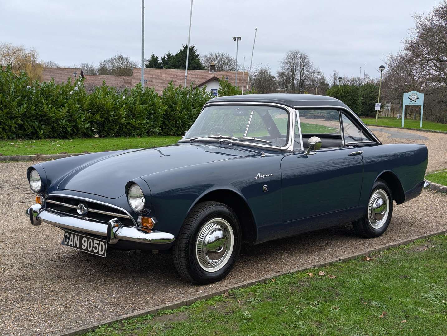 <p>1966 SUNBEAM ALPINE SERIES V</p>