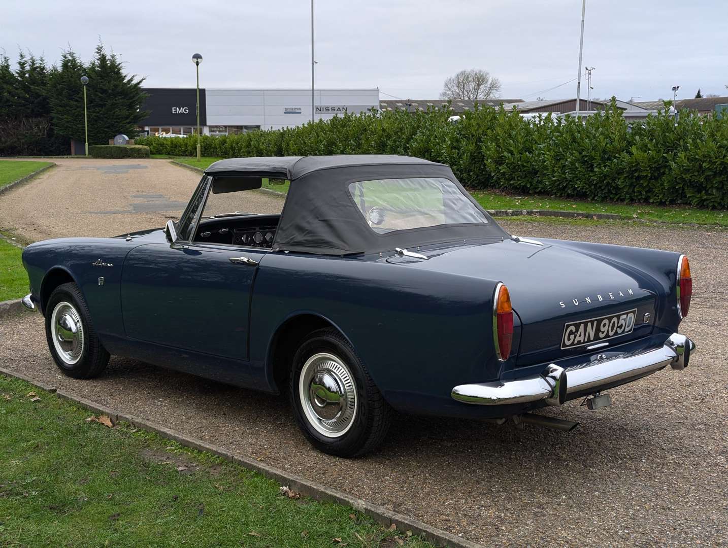 <p>1966 SUNBEAM ALPINE SERIES V</p>