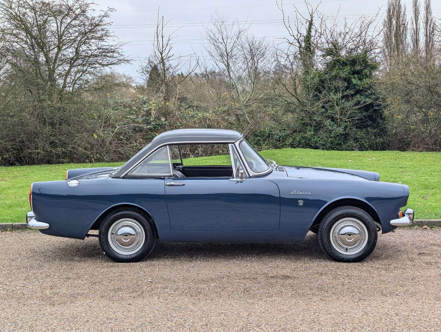 <p>1966 SUNBEAM ALPINE SERIES V</p>