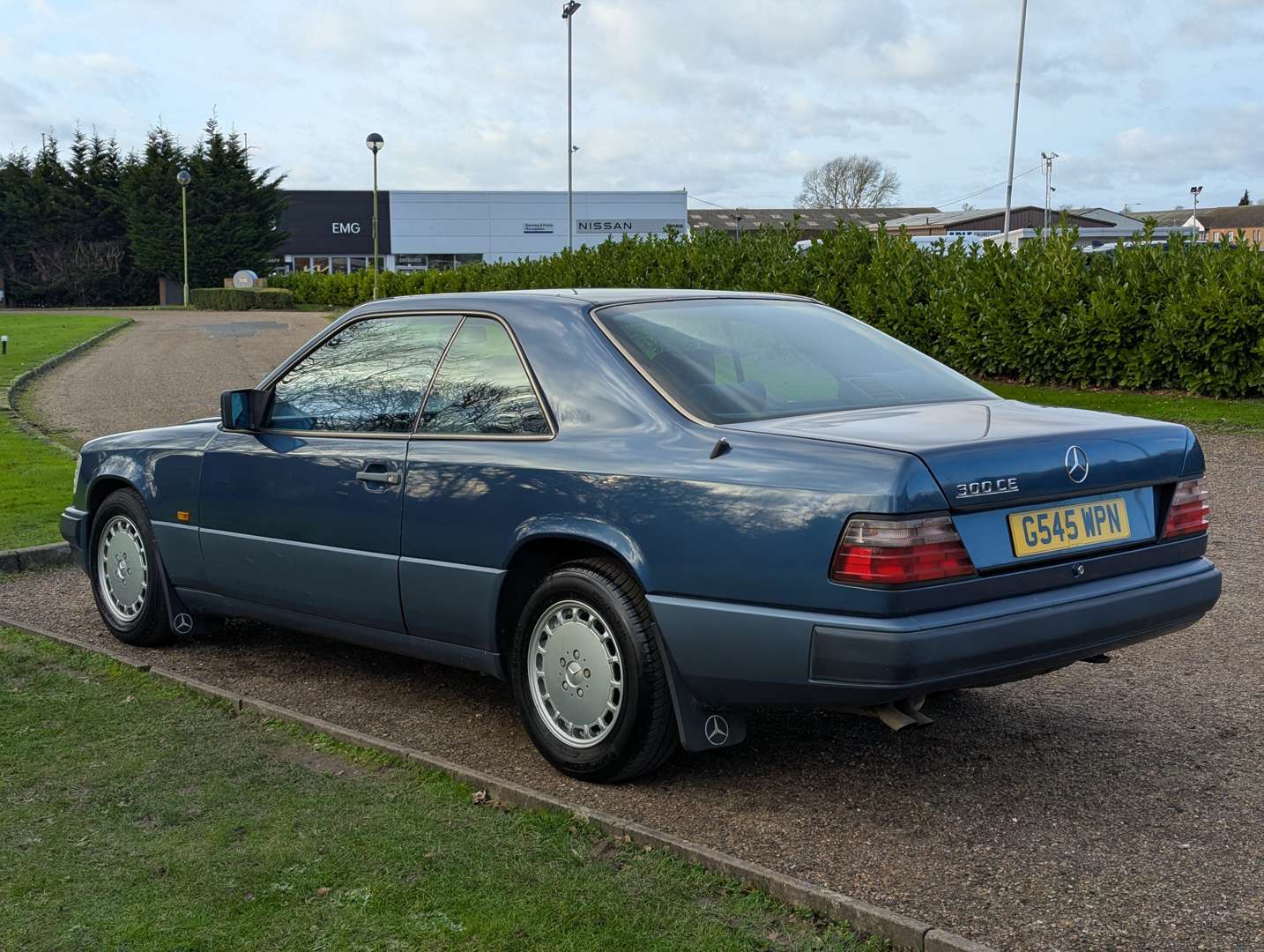 <p>1989 MERCEDES C124 300 CE</p>