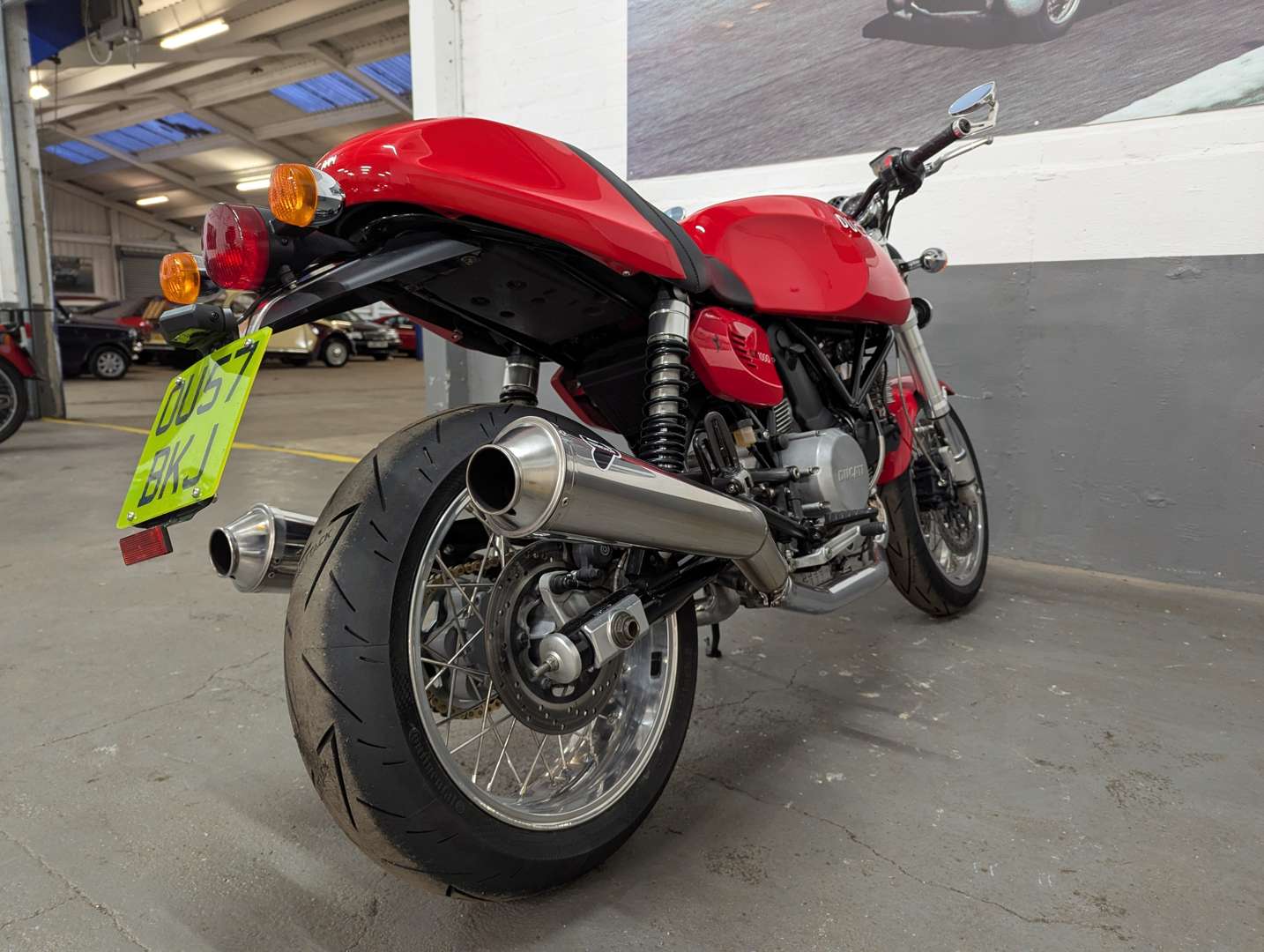 <p>2007 DUCATI GT 1000</p>