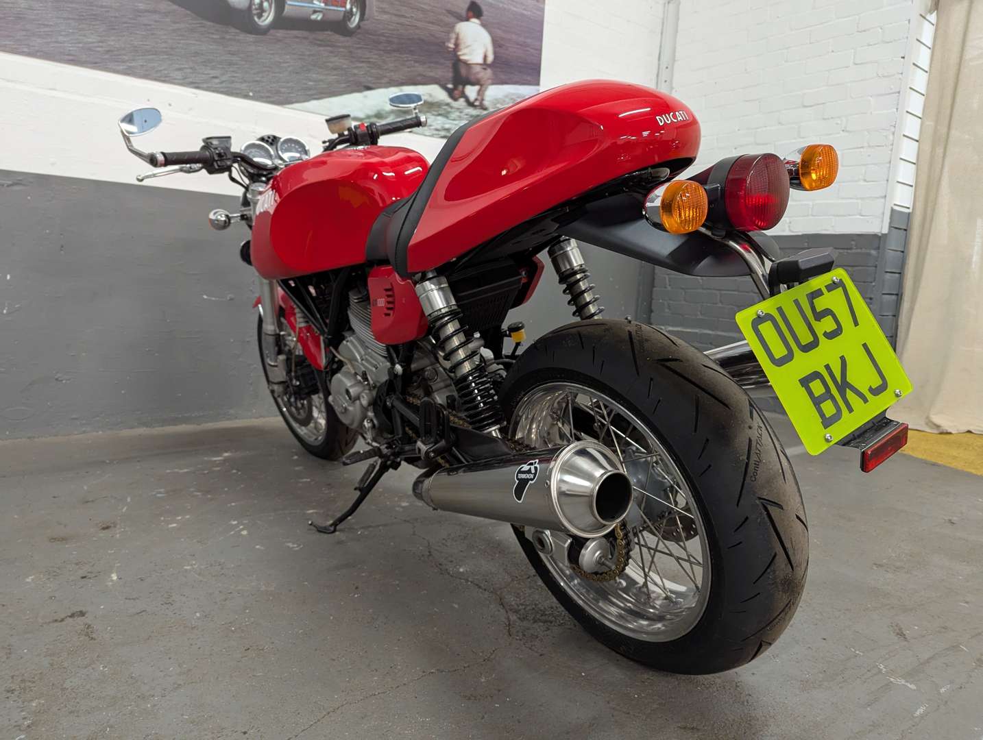 <p>2007 DUCATI GT 1000</p>