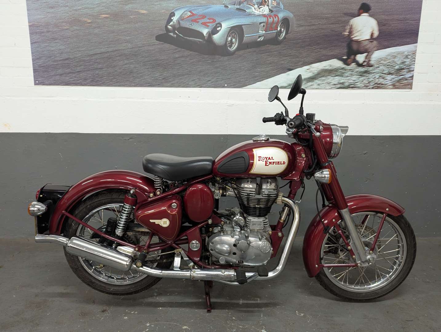 <p>2011 ROYAL ENFIELD BULLET CLASSIC 500CC EFI</p>