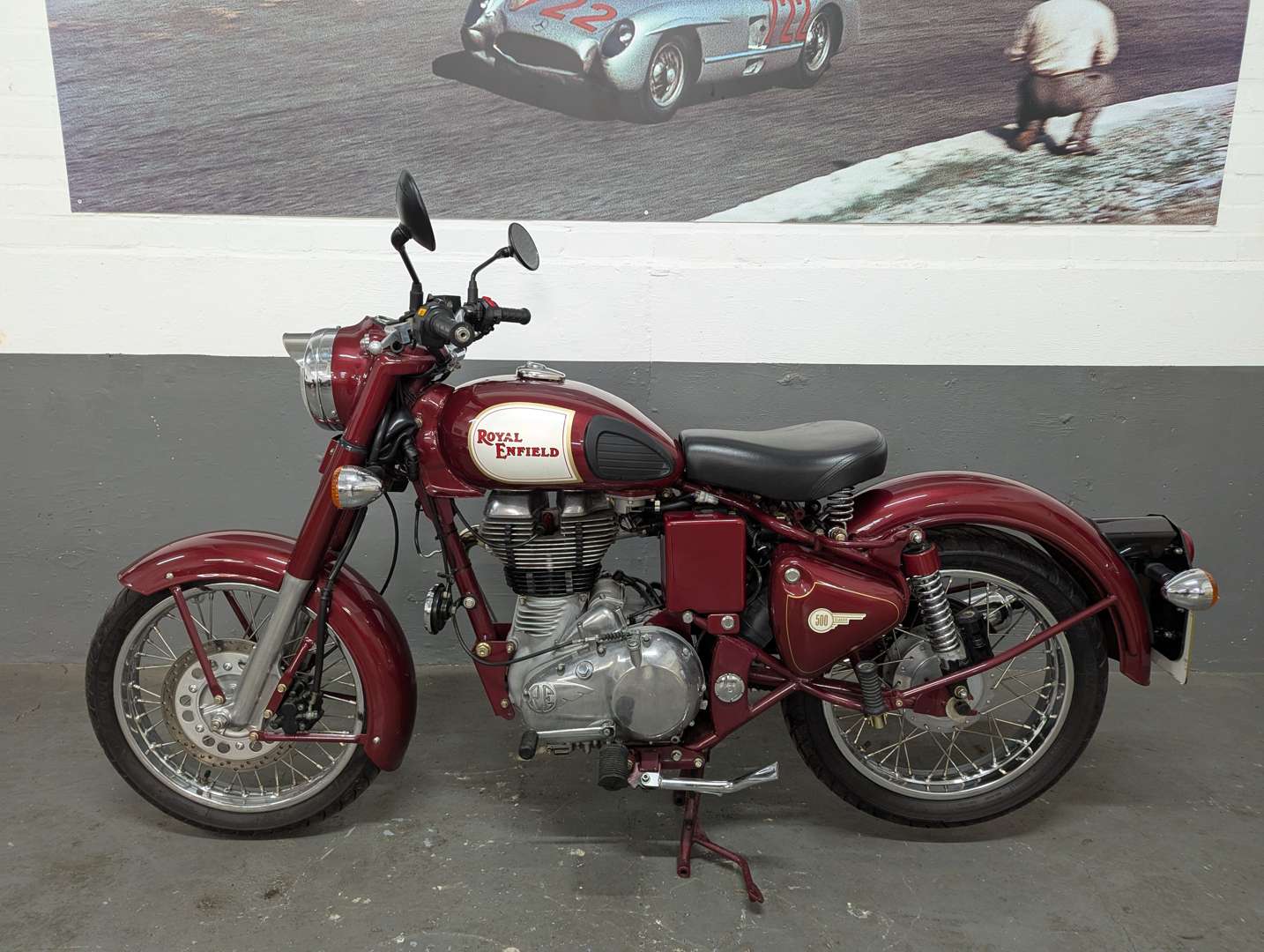 <p>2011 ROYAL ENFIELD BULLET CLASSIC 500CC EFI</p>