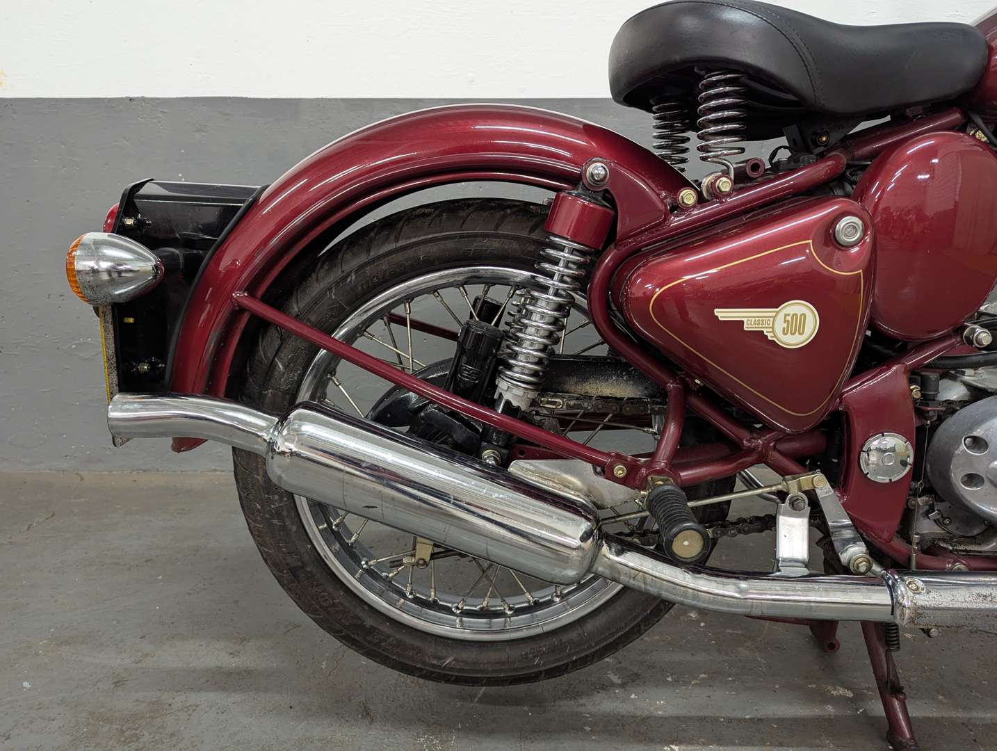 <p>2011 ROYAL ENFIELD BULLET CLASSIC 500CC EFI</p>