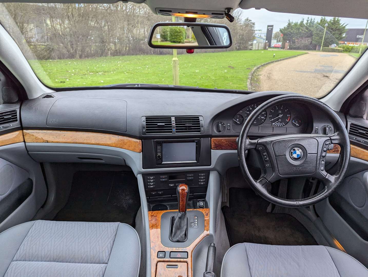 <p>2000 BMW 525I SE AUTO</p>