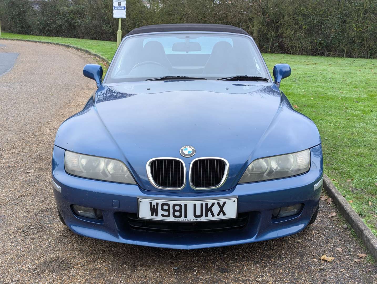 <p>2000 BMW Z3 2.0</p>