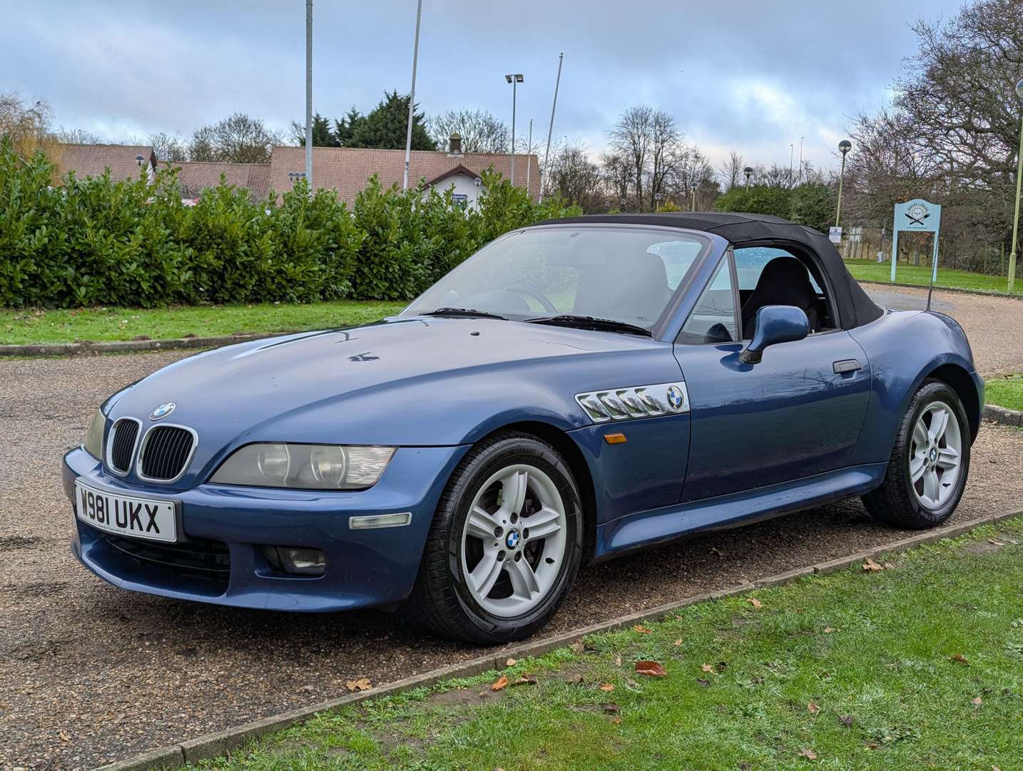 <p>2000 BMW Z3 2.0</p>