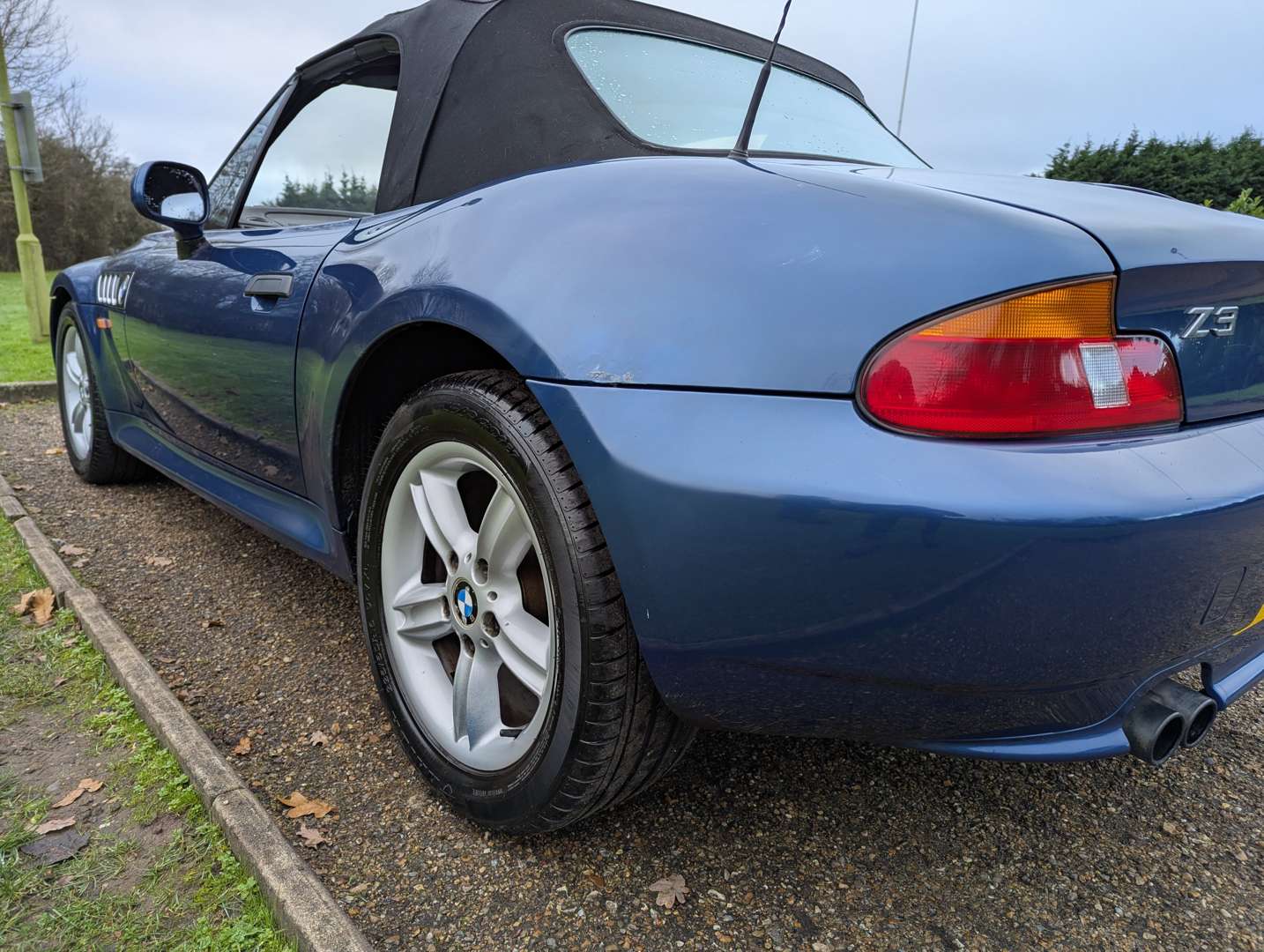 <p>2000 BMW Z3 2.0</p>