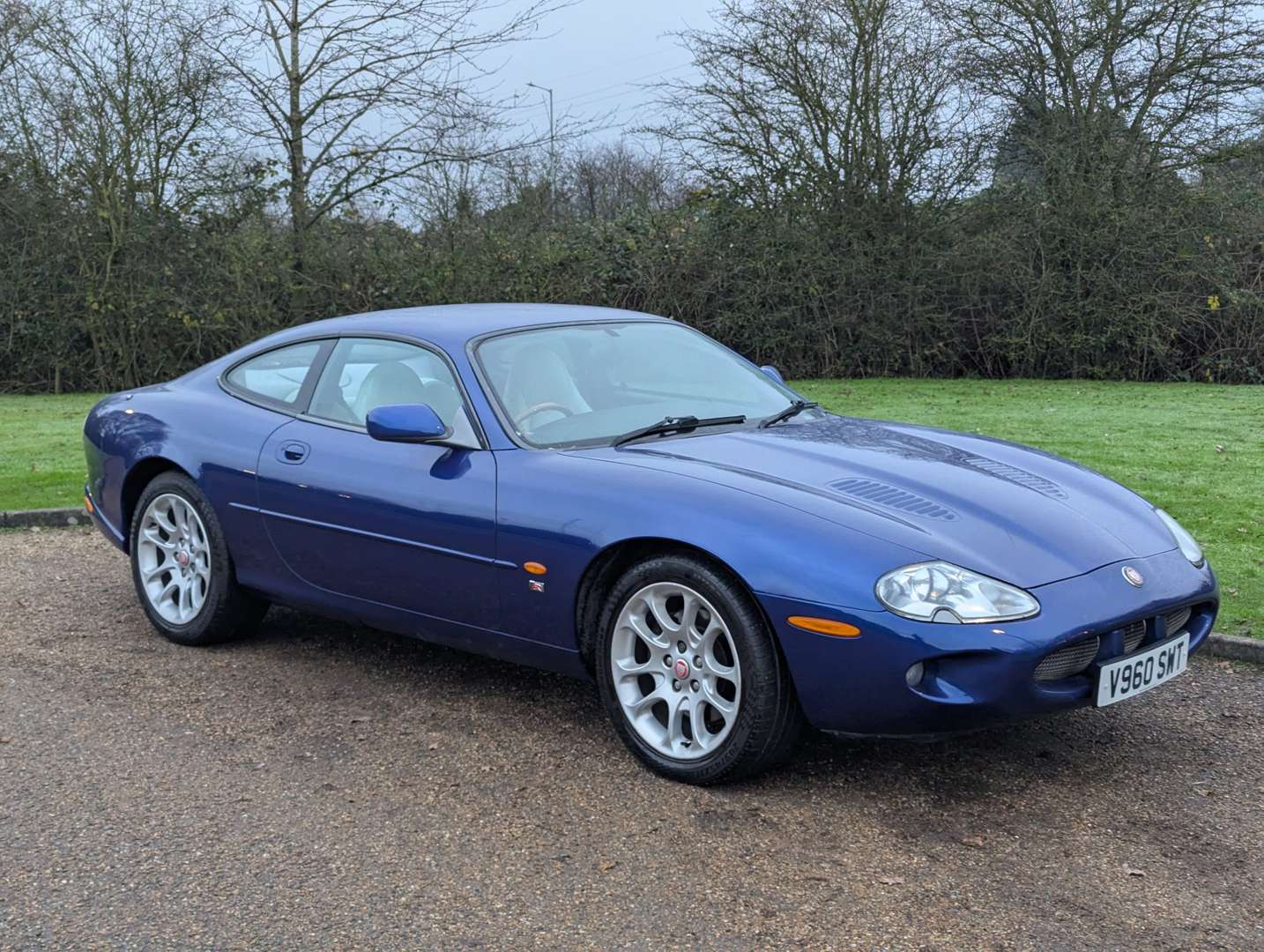 <p>1999 JAGUAR XKR 4.0 AUTO</p>