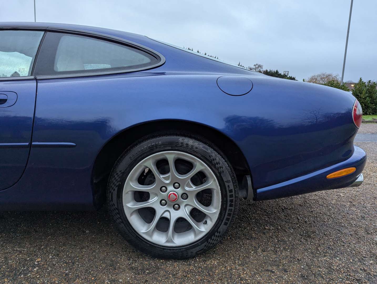 <p>1999 JAGUAR XKR 4.0 AUTO</p>