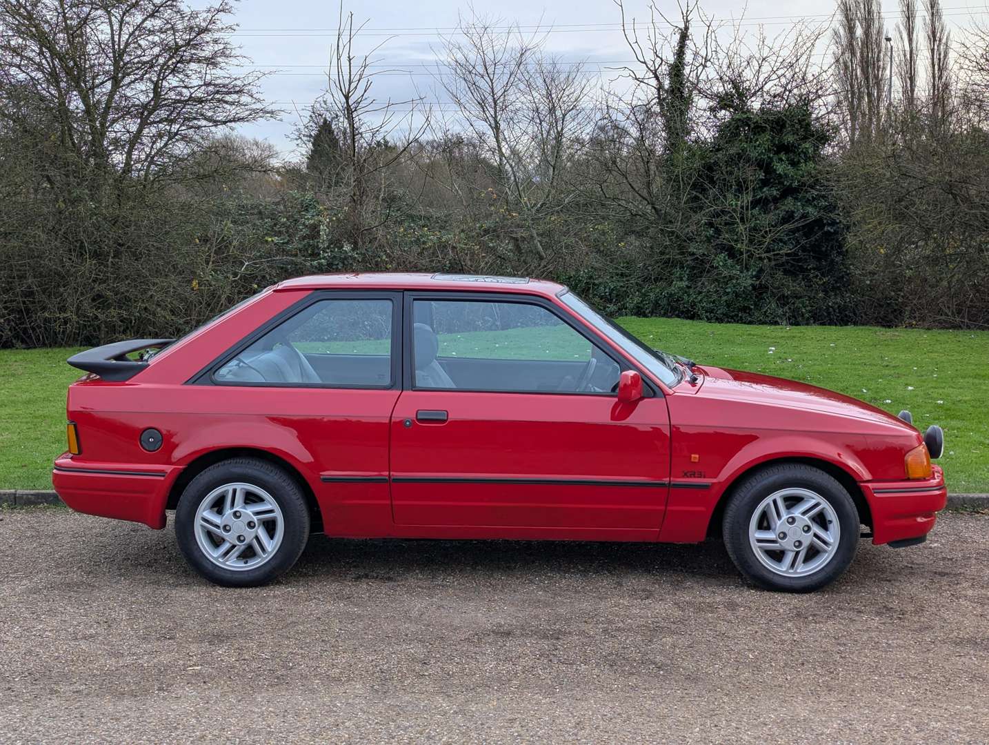 <p>1989 FORD ESCORT XR3I</p>