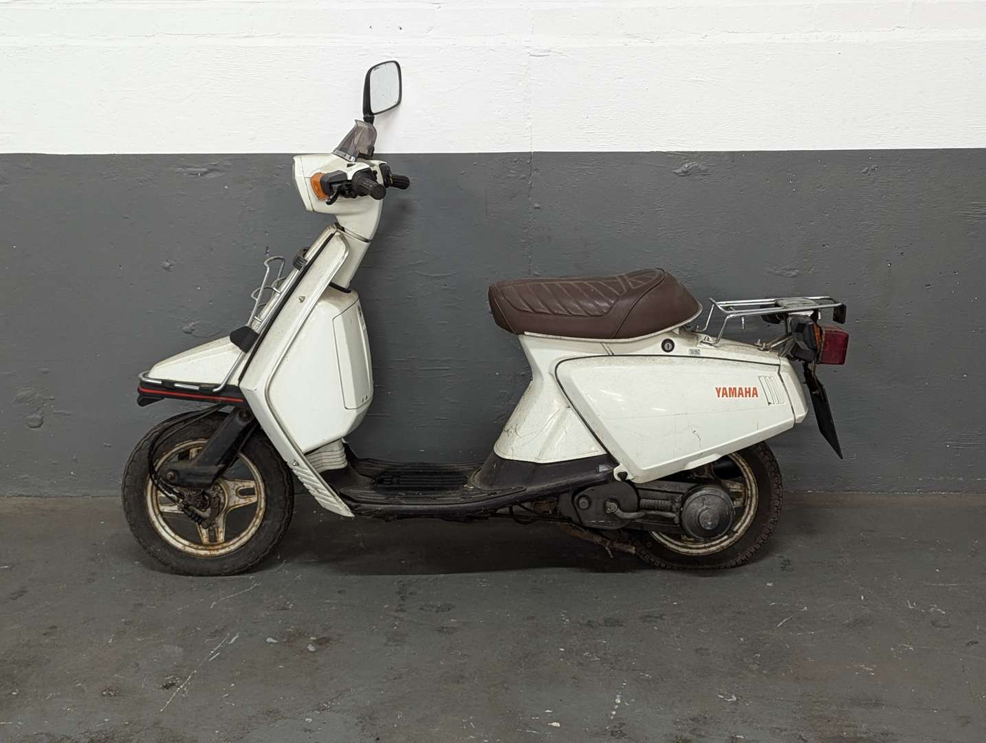 <p>1986 YAMAHA SALIENT 50CC</p>