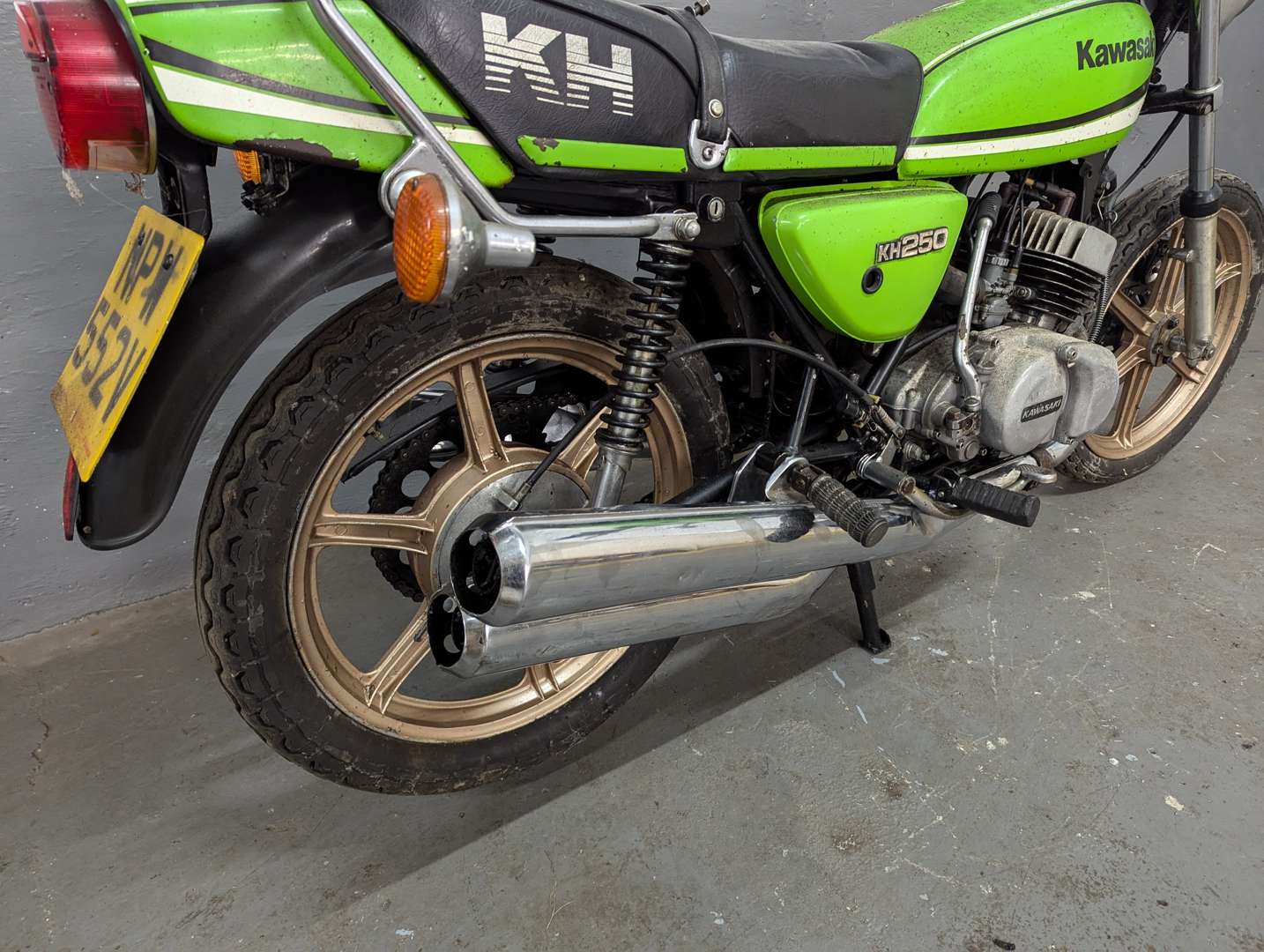 <p>1979 KAWASAKI KH250 B</p>