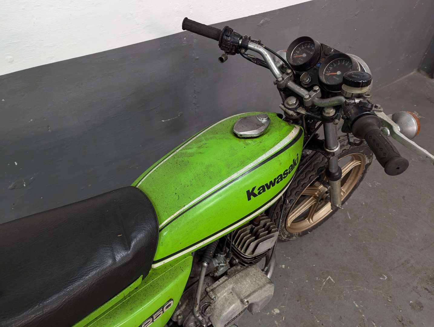 <p>1979 KAWASAKI KH250 B</p>