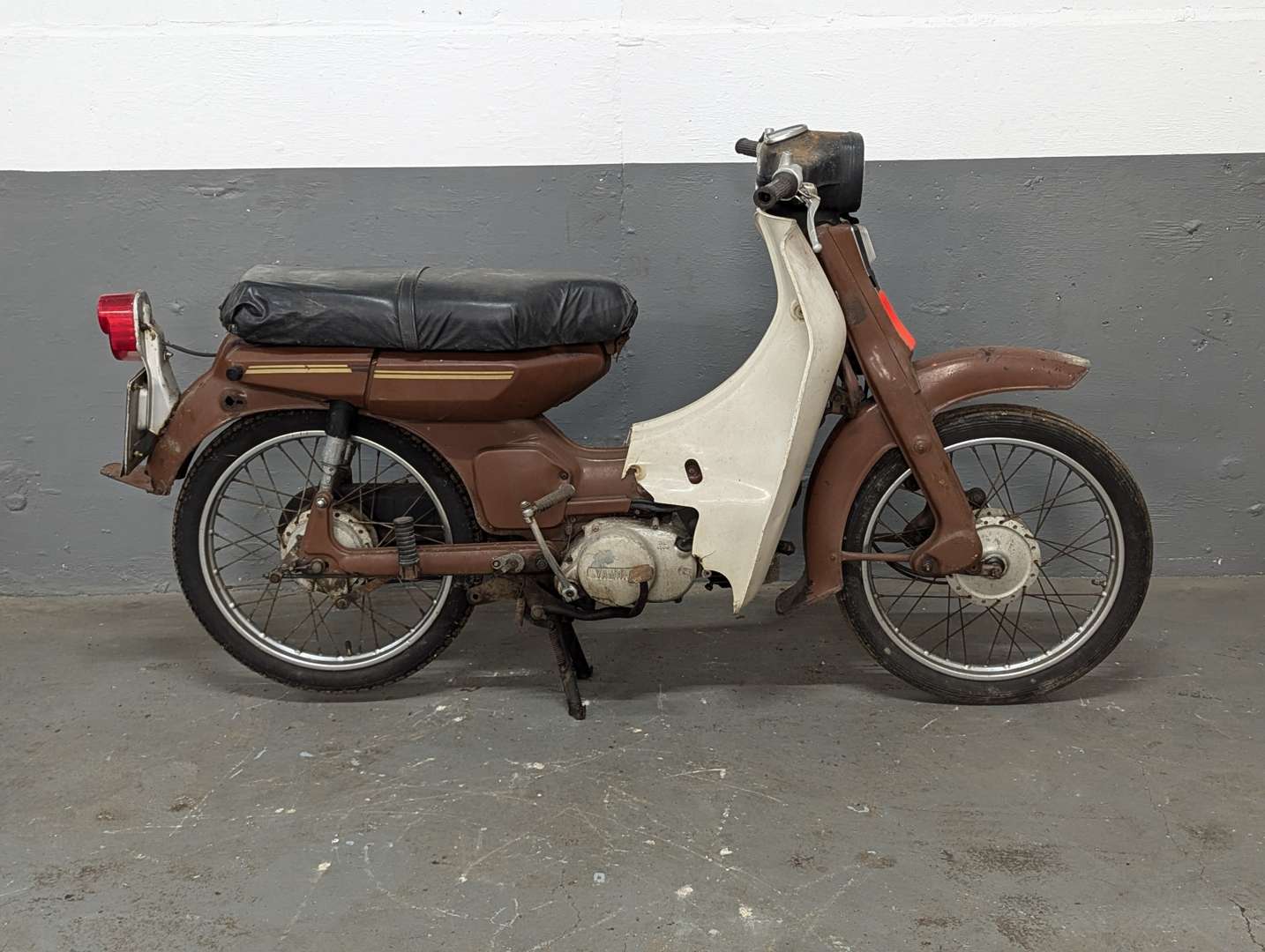 <p>1978 YAMAHA V90</p>