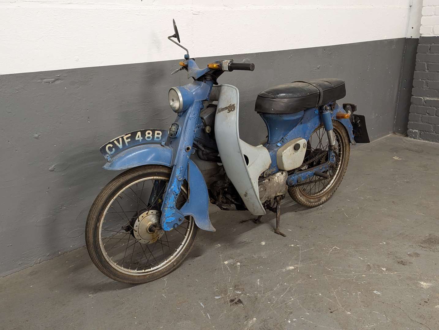 <p>1964 HONDA C50</p>