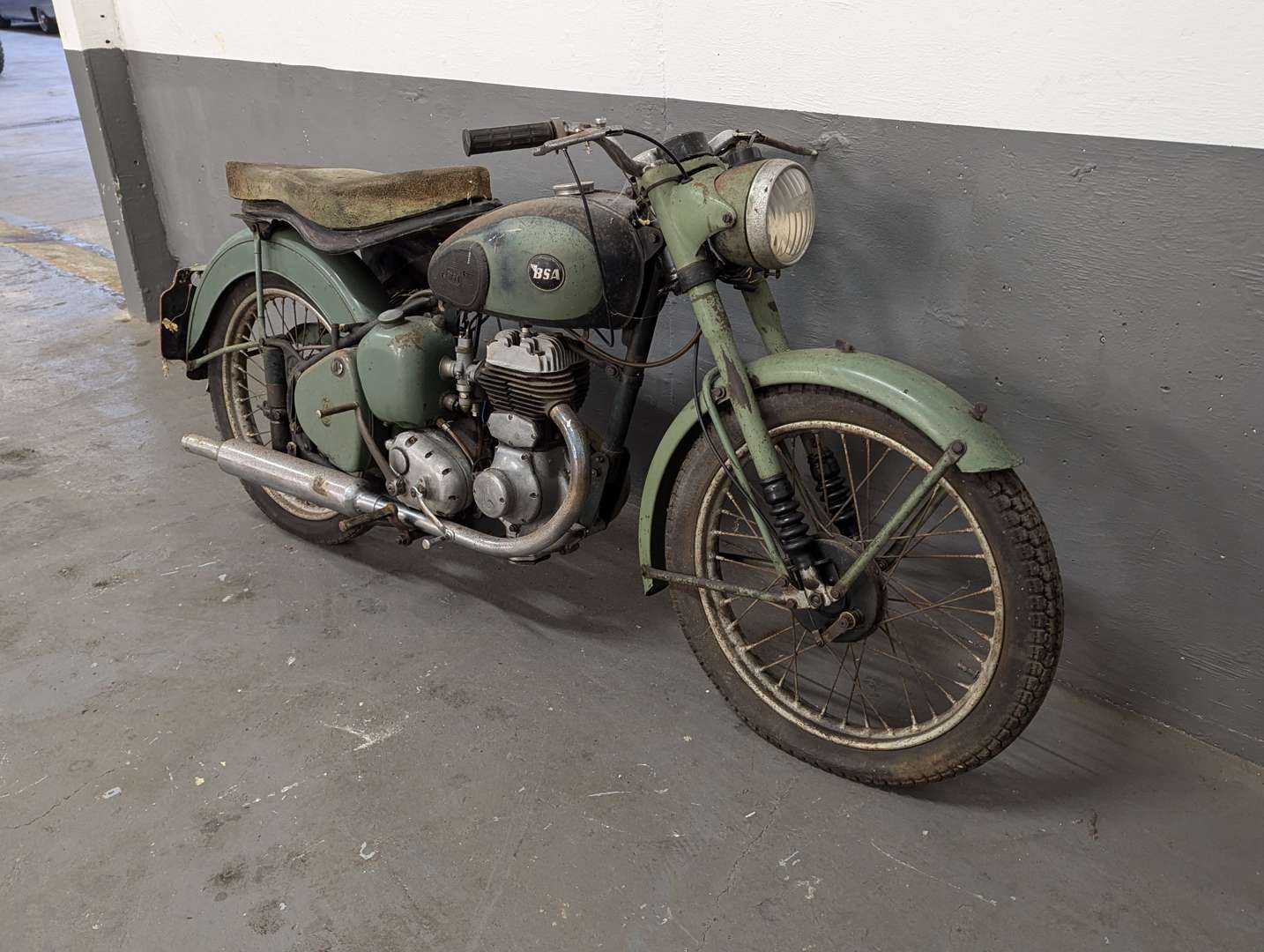 <p>1954 BSA 250CC</p>