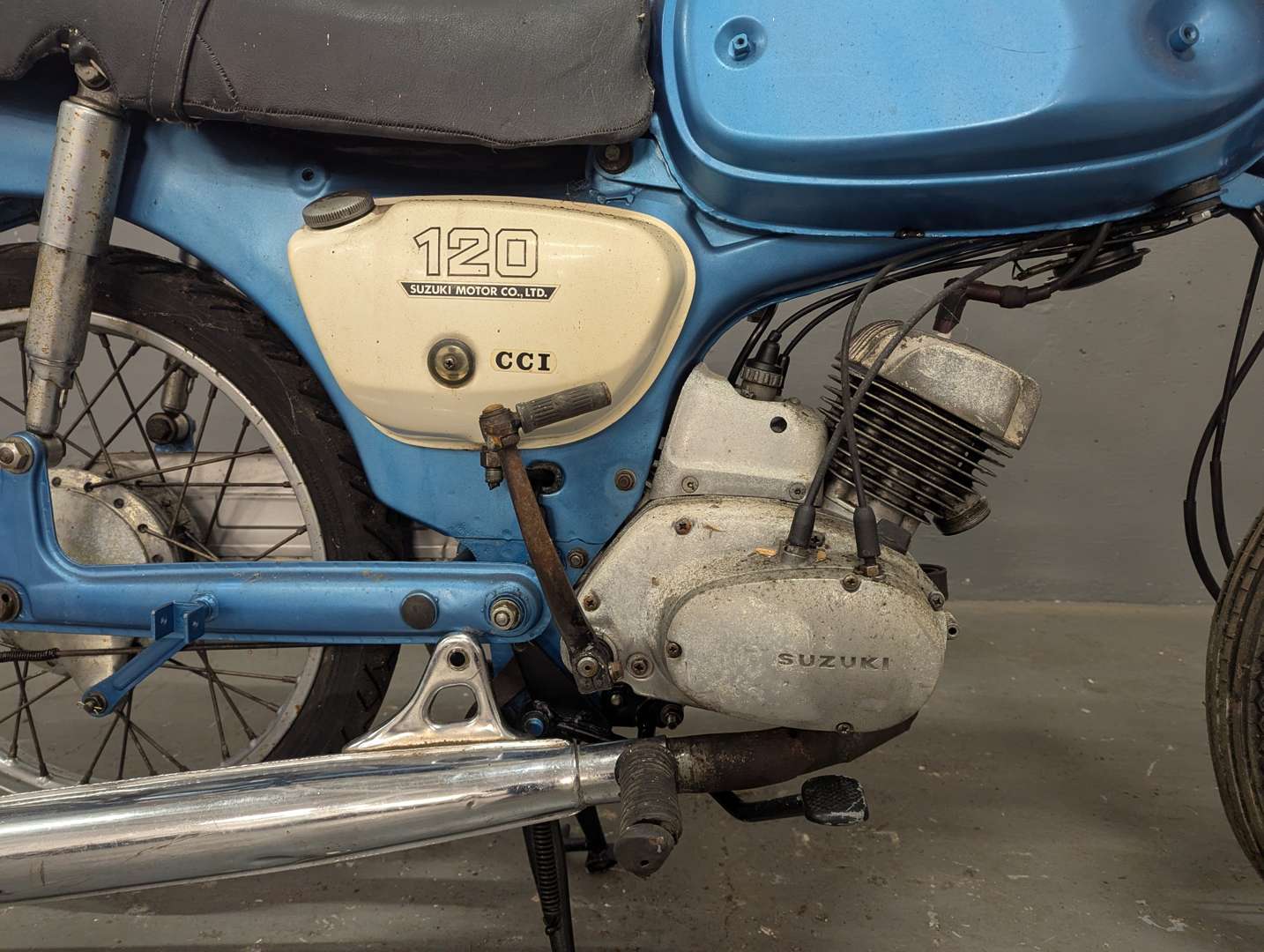 <p>1972 SUZUKI 120 CCI</p>