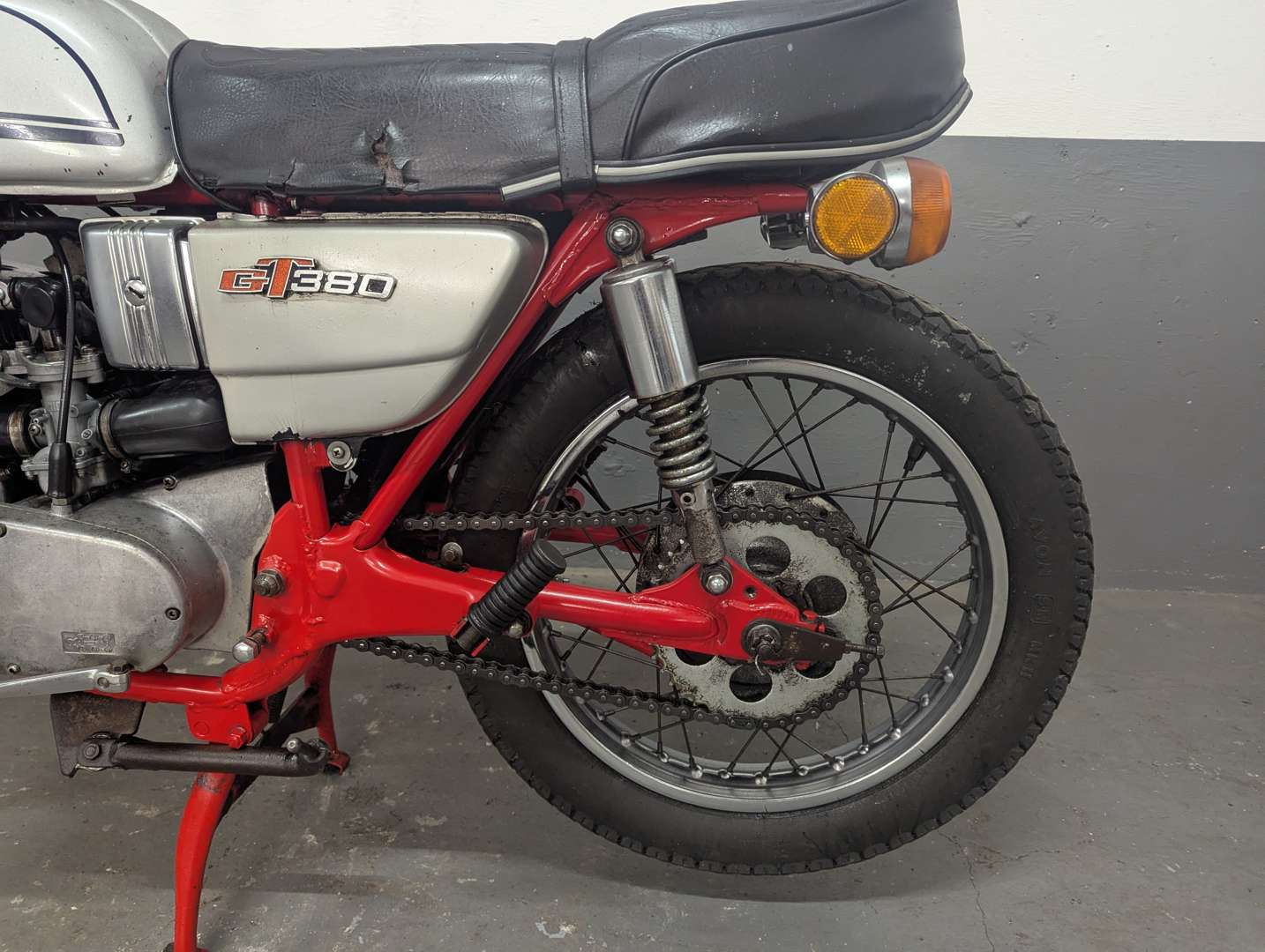 <p>SUZUKI GT380</p>