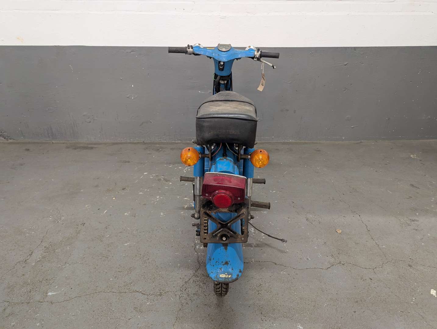 <p>HONDA C90</p>