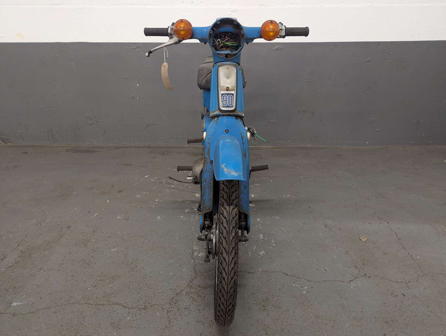 <p>HONDA C90</p>