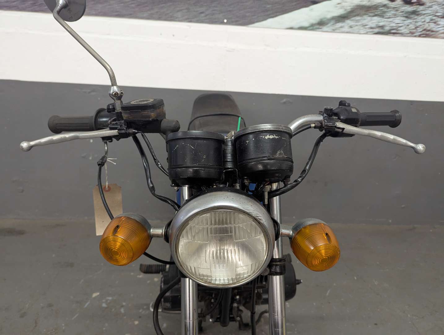 <p>1980 YAMAHA RD200</p>