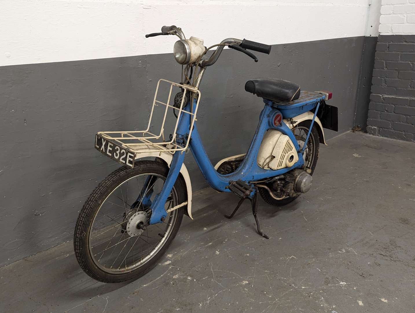 <p>1967 HONDA P50</p>